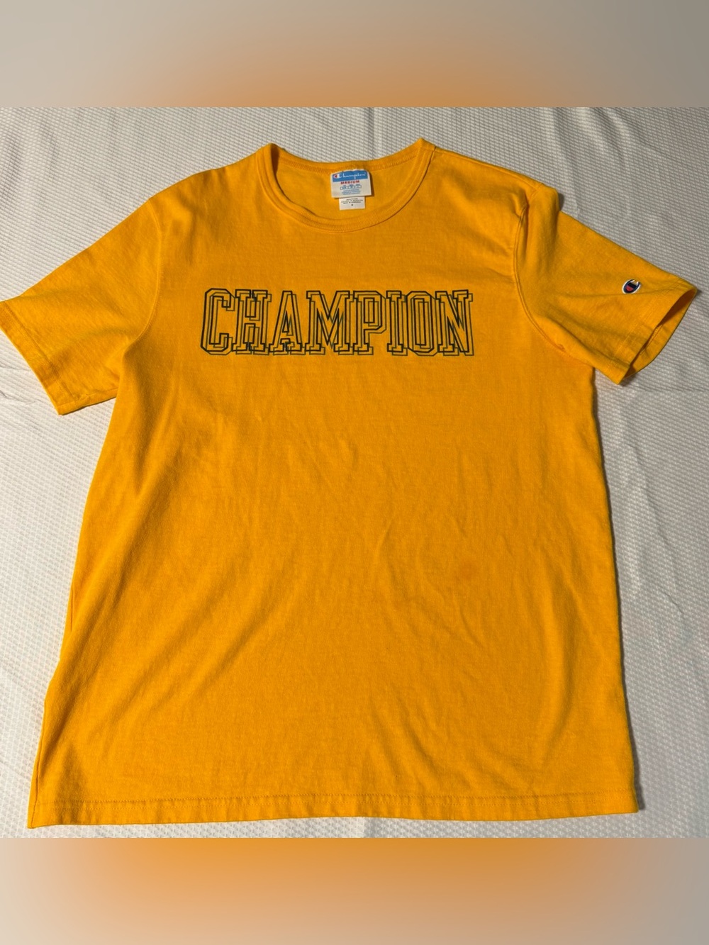 Champion T-Shirt Embroidered Logo Sleeve Chest Spell Out Men’s Medium RN#15763